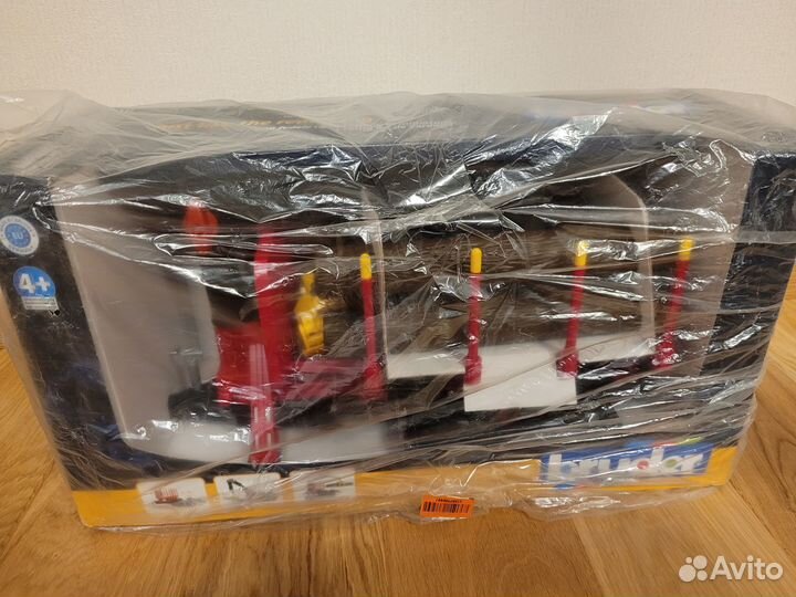 Bruder 02-252 прицеп лесовоз с манипулятором