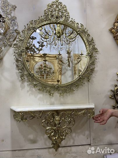 Консоль с зеркалом