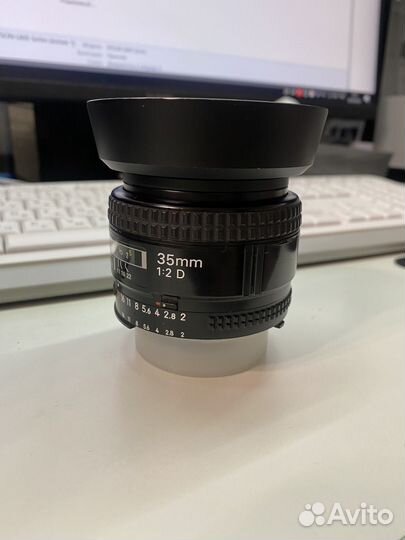 Nikon 35 mm 2 D