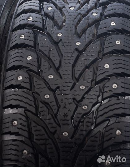 Nokian Tyres Hakkapeliitta 9 SUV 225/65 R17 106T