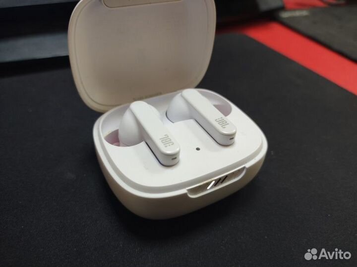 Блютуз наушники JBL Live Pro