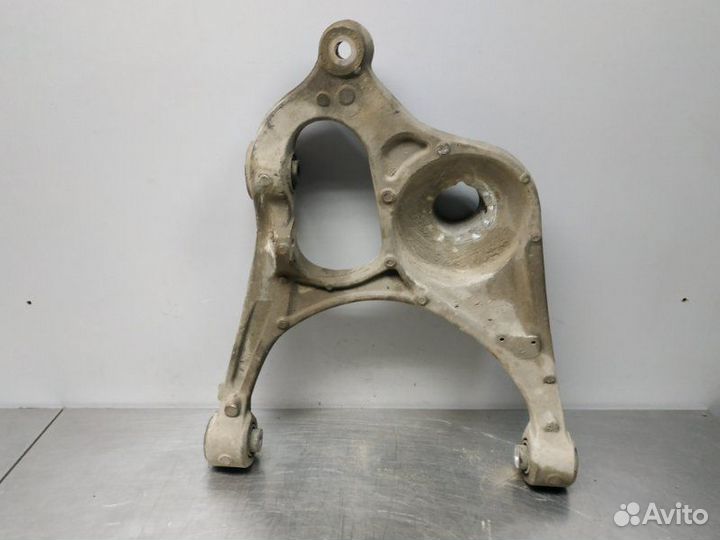 Рычаг задний левый Jeep Grand Cherokee WK2