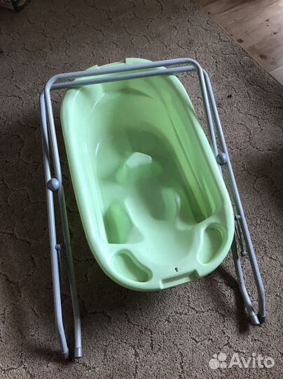 Ванночка для купания с подставкой