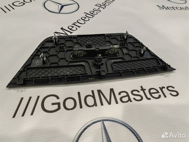 Накладка панели W204