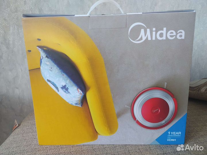 Робот пылесос midea