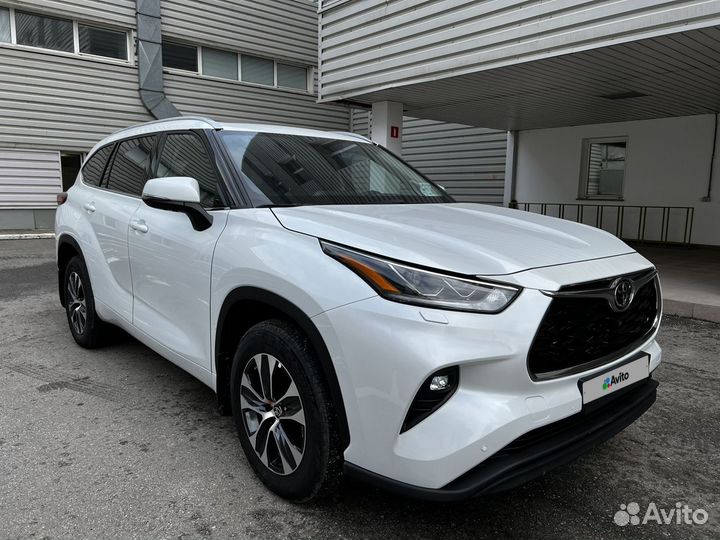 Toyota Highlander 3.5 AT, 2022, 81 км