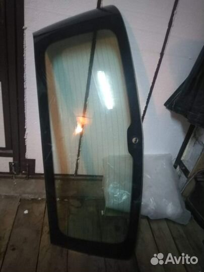 Стекло заднее opel zafira B