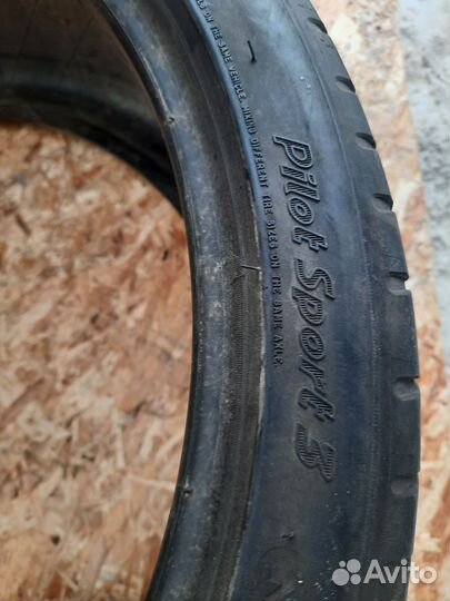 Michelin Pilot Sport 3 255/35 R19