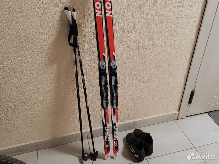 Беговые лыжи 160,с ботинками
