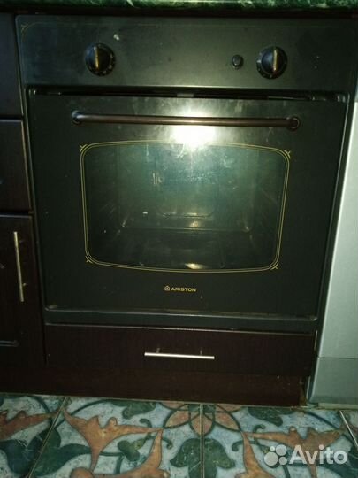 Духовой шкаф Ariston