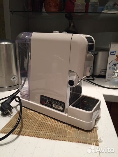 Капсульная кофе-машина Сквизито