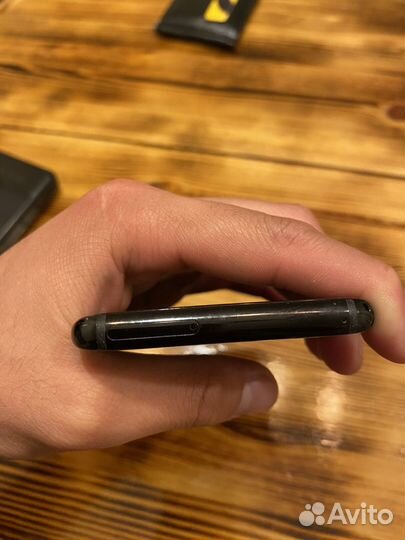 Samsung Galaxy S8, 4/64 ГБ
