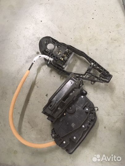 Замок задний правый bmw J30 5серия