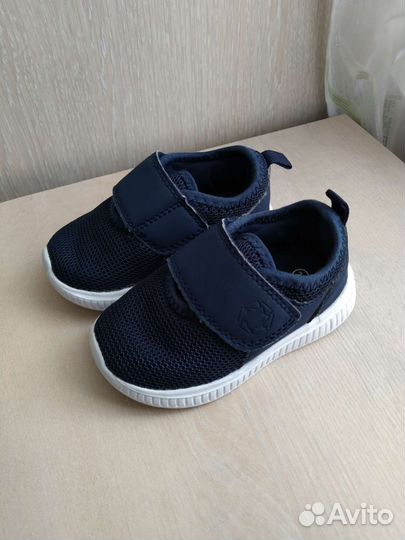 Сандали ортопедические 19,23;кроссовки21,24,кеды24