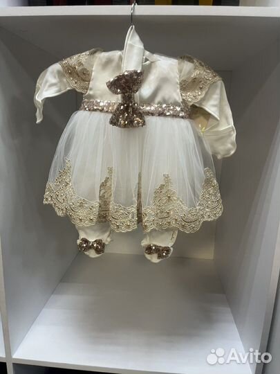 Комплект на выписку для девочки