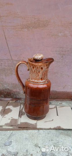 Глиняный Чайник, кувшин и Кружки