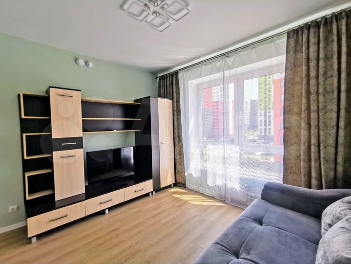 2-к. квартира, 60 м², 4/15 эт.