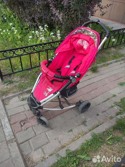 Прогулочная коляска