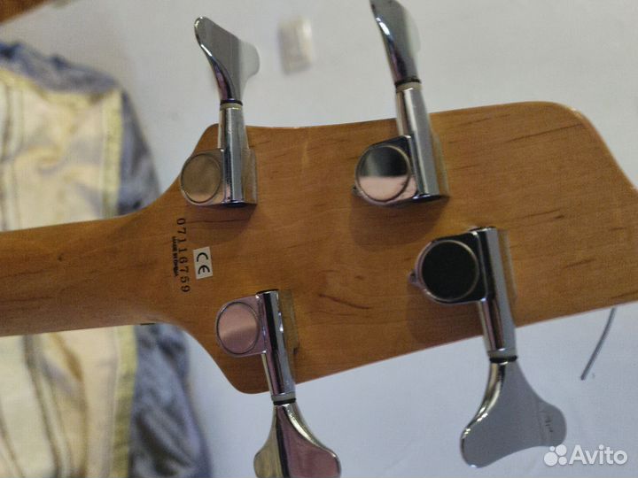 Бас гитара Washburn T-14 Taurus