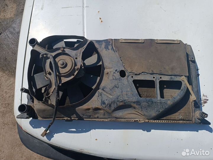 Радиатор audi 80 б3