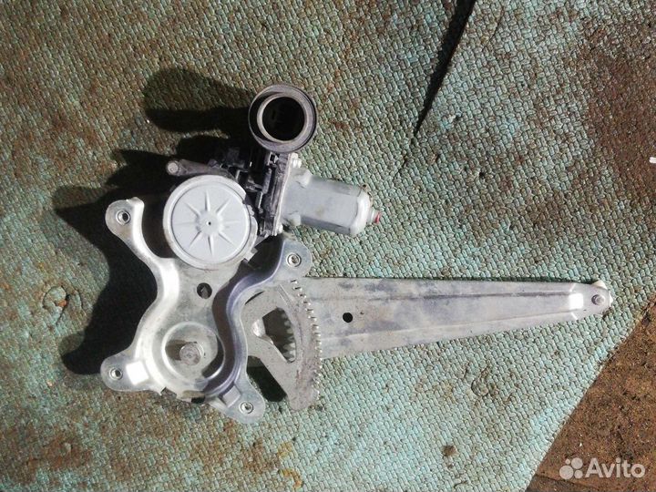 Стеклоподъемник задний Тойота Камри Toyota