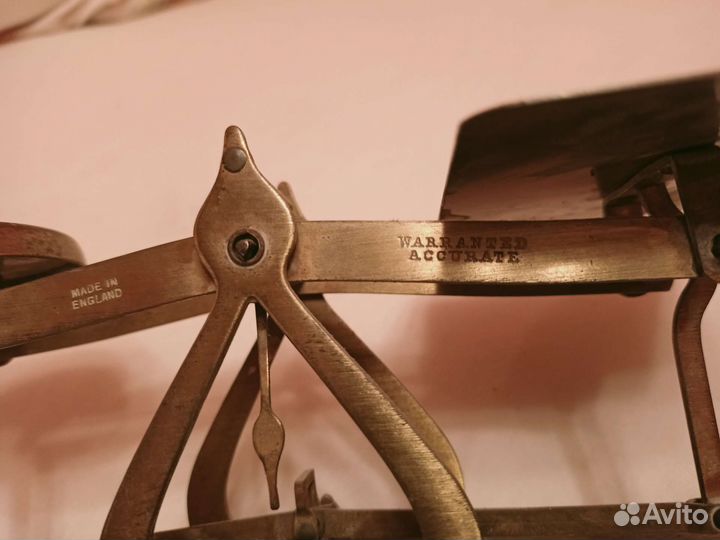 Английские старинные почтовые весы с гирьками