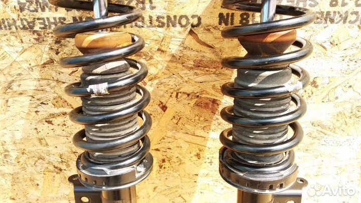 Амортизатор передний Bmw 5-Series F10 3.0D 2014