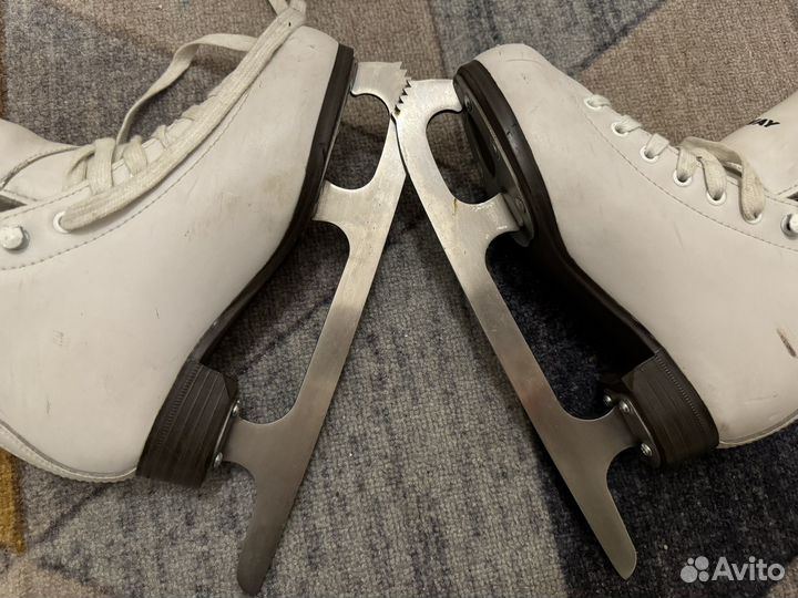 Коньки 32