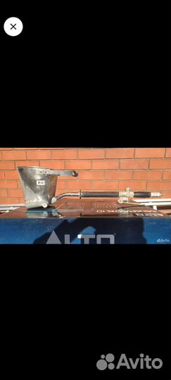 Хоппер ховш для нанесения штукатурки