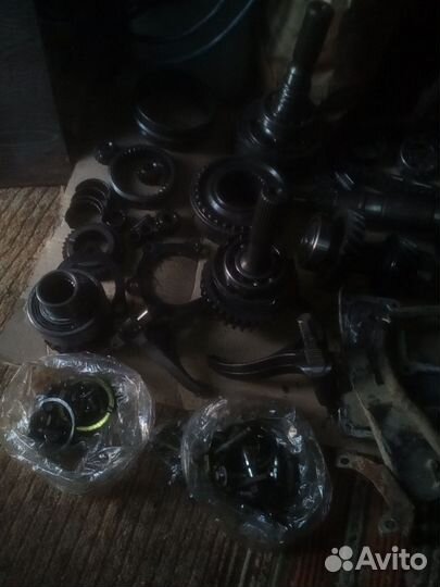 Запчасти для Mitsubishi Pajero 2008 г, 250 лошадей