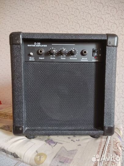 Комбик для электрогитары 15 Вт