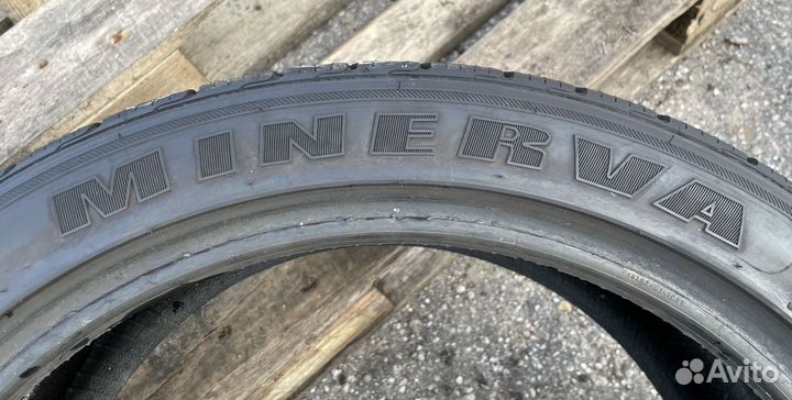 Minerva S210 Ice Plus 245/40 R19