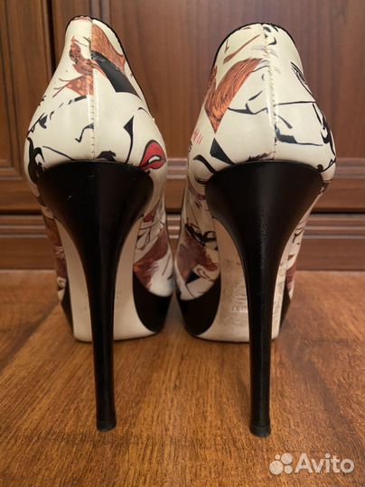 Туфли женские Loriblu 39