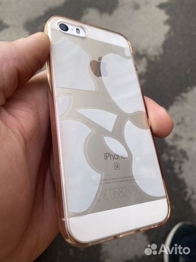 iPhone SE, 16 ГБ