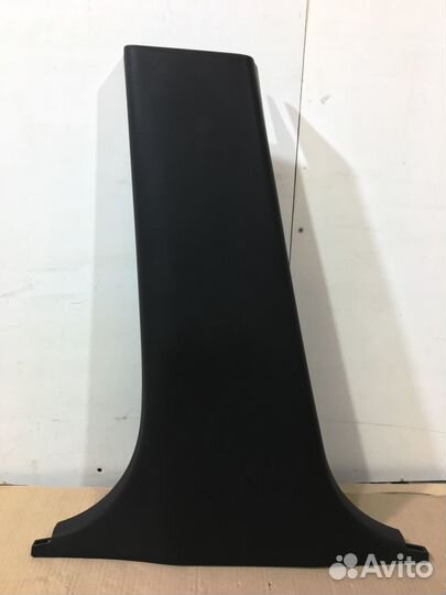 Обшивка средней стойки левая Nissan Almera G15