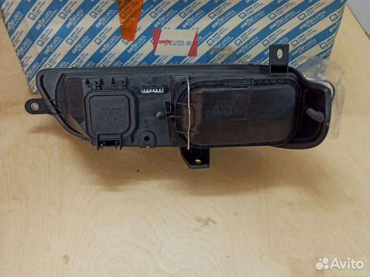Fiat Фара основнаяAlfa/Fiat/Lancia51737378