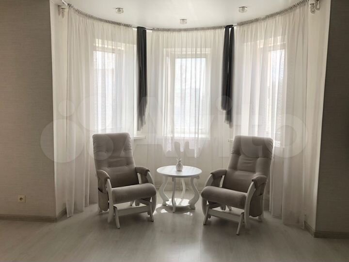 2-к. квартира, 70 м², 4/5 эт.