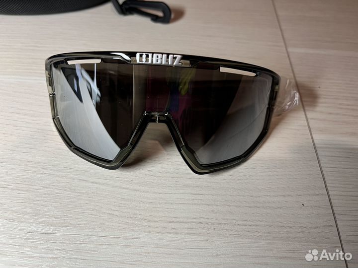 Солнцезащитные очки bliz