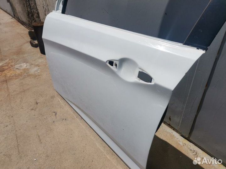 Дверь боковая передняя левая Hyundai Solaris седан