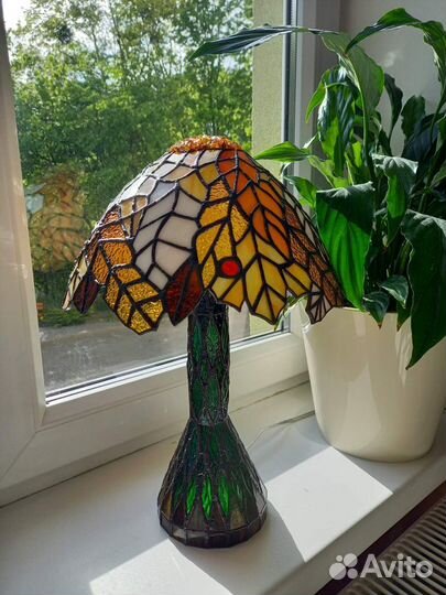 Лампа настольная