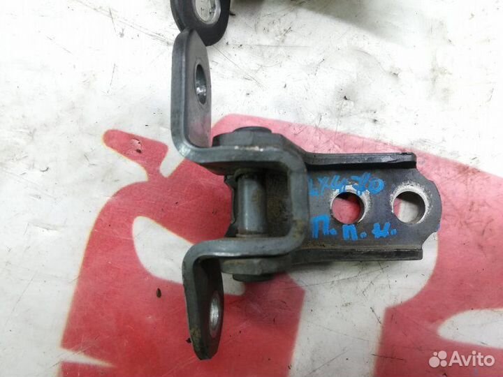 Петли двери передние правые Lexus Lx470 UZJ100L