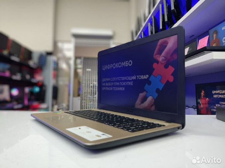 Ноутбук Asus Intel Pentium 4 гб