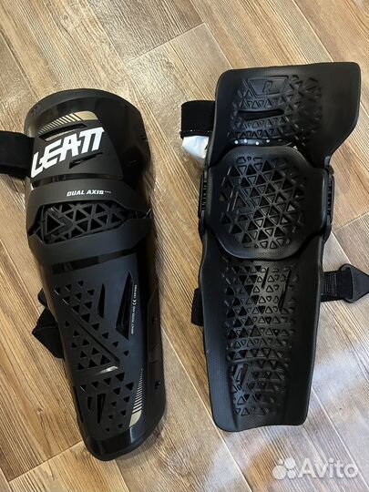 Наколенники leatt Dual Axis Pro Knee & Shin Guard