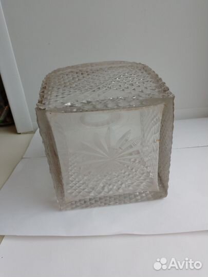 Старинная чайница