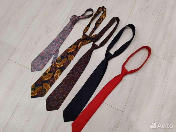 Галстуки Karl Lagerfeld,Onzoni,Arrow и другие