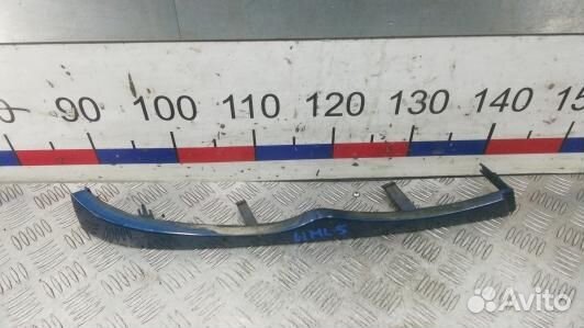 Ус под фару (ресничка) правый BMW 3 E46 (HML05Q301