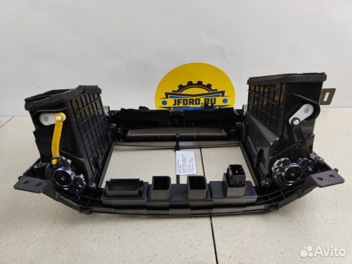 Рамка на магнитолу Hyundai Santa Fe CM 2010