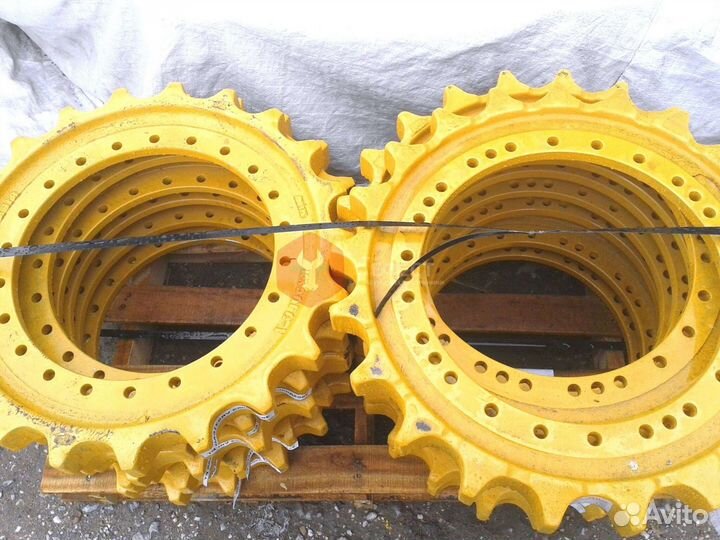 Звезда ведущая Hitachi ZX280LC-AMS 1022168