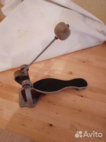 Ударный инструмент. Педаль для бас-бочки