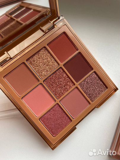 Huda beauty палетка тени nude